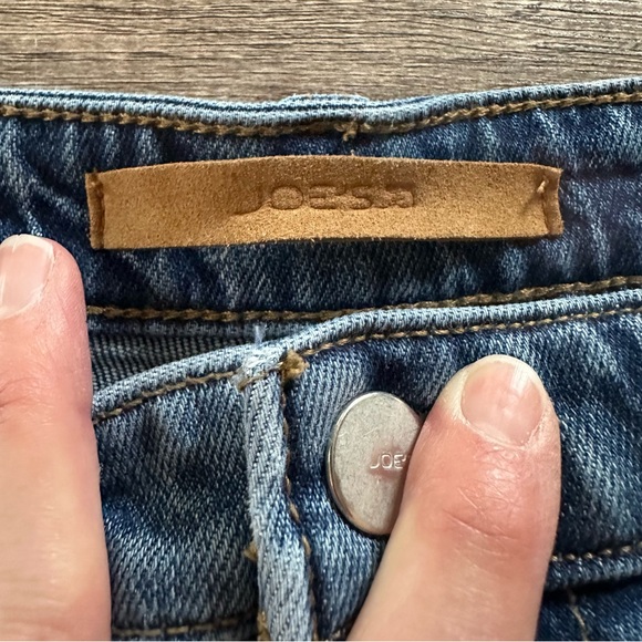 Joe Jeans The Ozzie cutoff denim shorts. 29. 4" inseam. - Picture 11 of 16